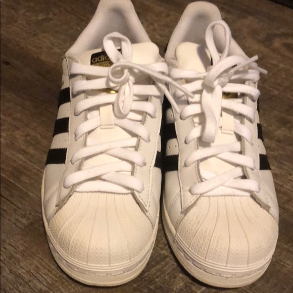 Adidas Superstar Shoes - Picture 5 of 8